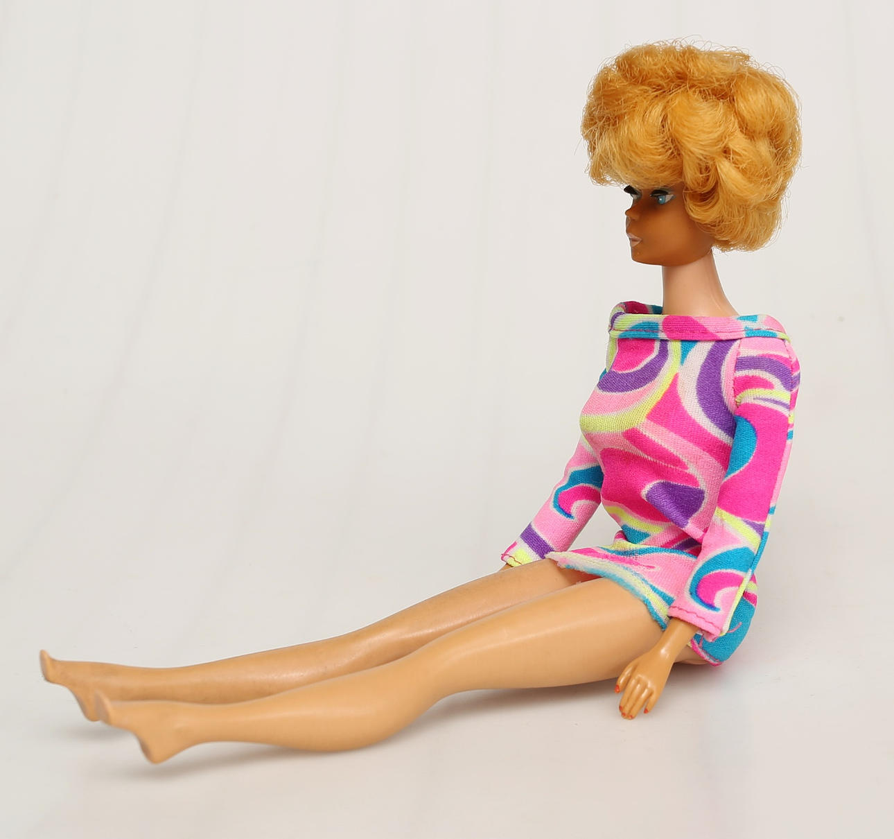 BARBIE, Midge, with psychedelic attire.