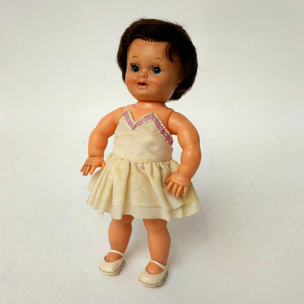 BELLA. MUÑECA FRANCESA AÑOS 60.