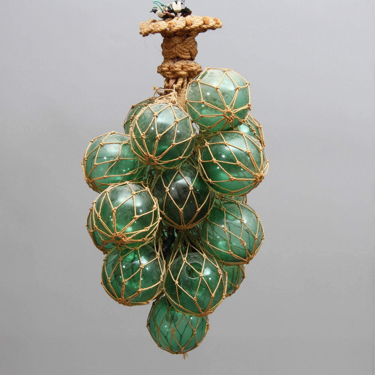 TAKLAMPA av glasflöten, 1900-tal.