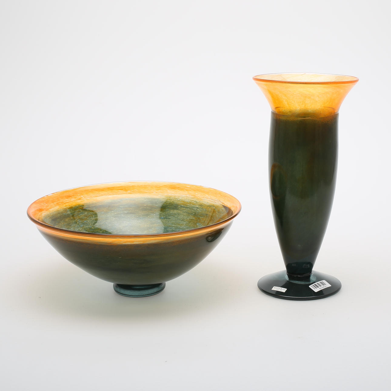 SKÅL samt VAS, glas, Kjell Engman, Kosta Boda, en signerad.