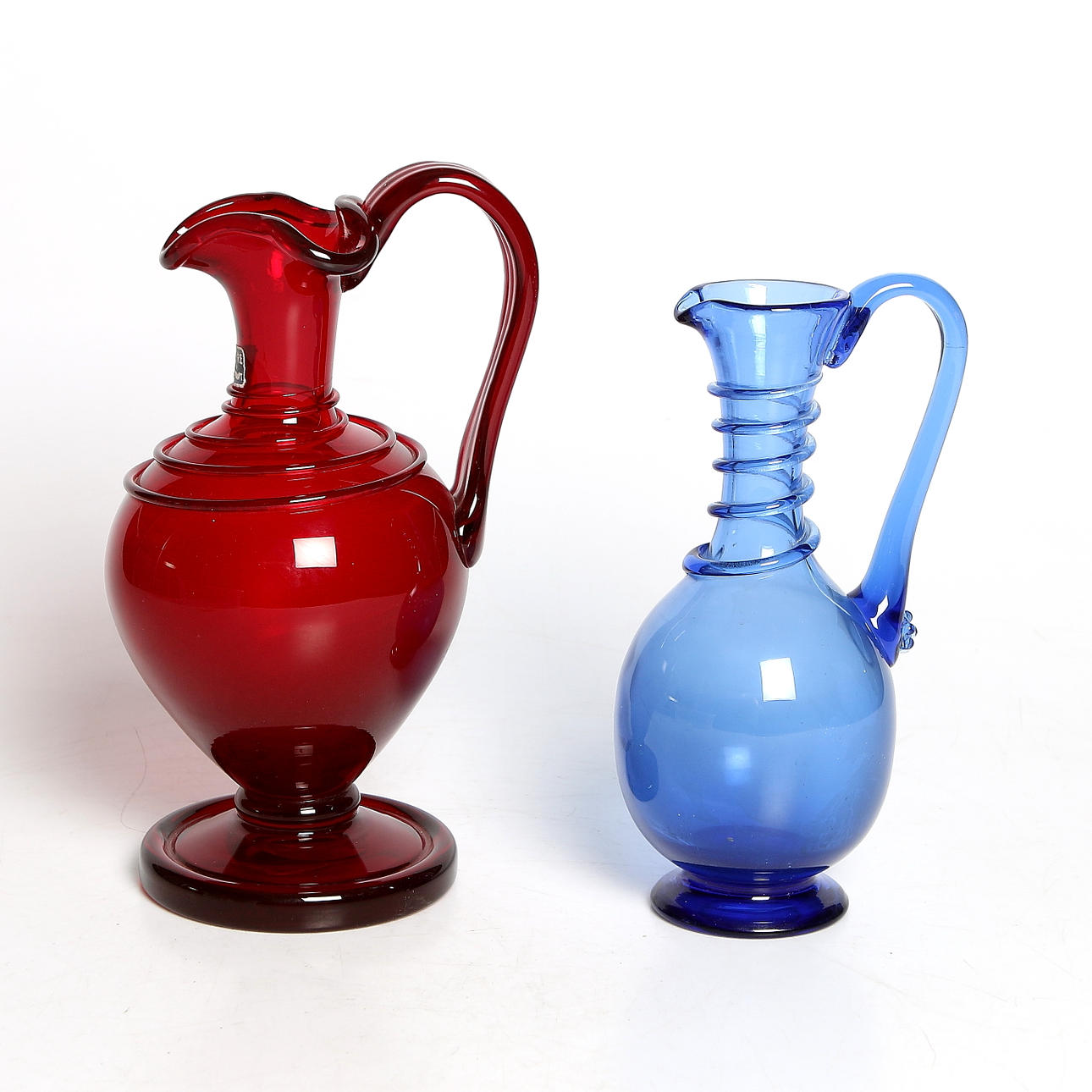 KARAFFER, 2 st, glas, Monica Bratt, Reijmyre glasbruk, 1900-talets mitt.