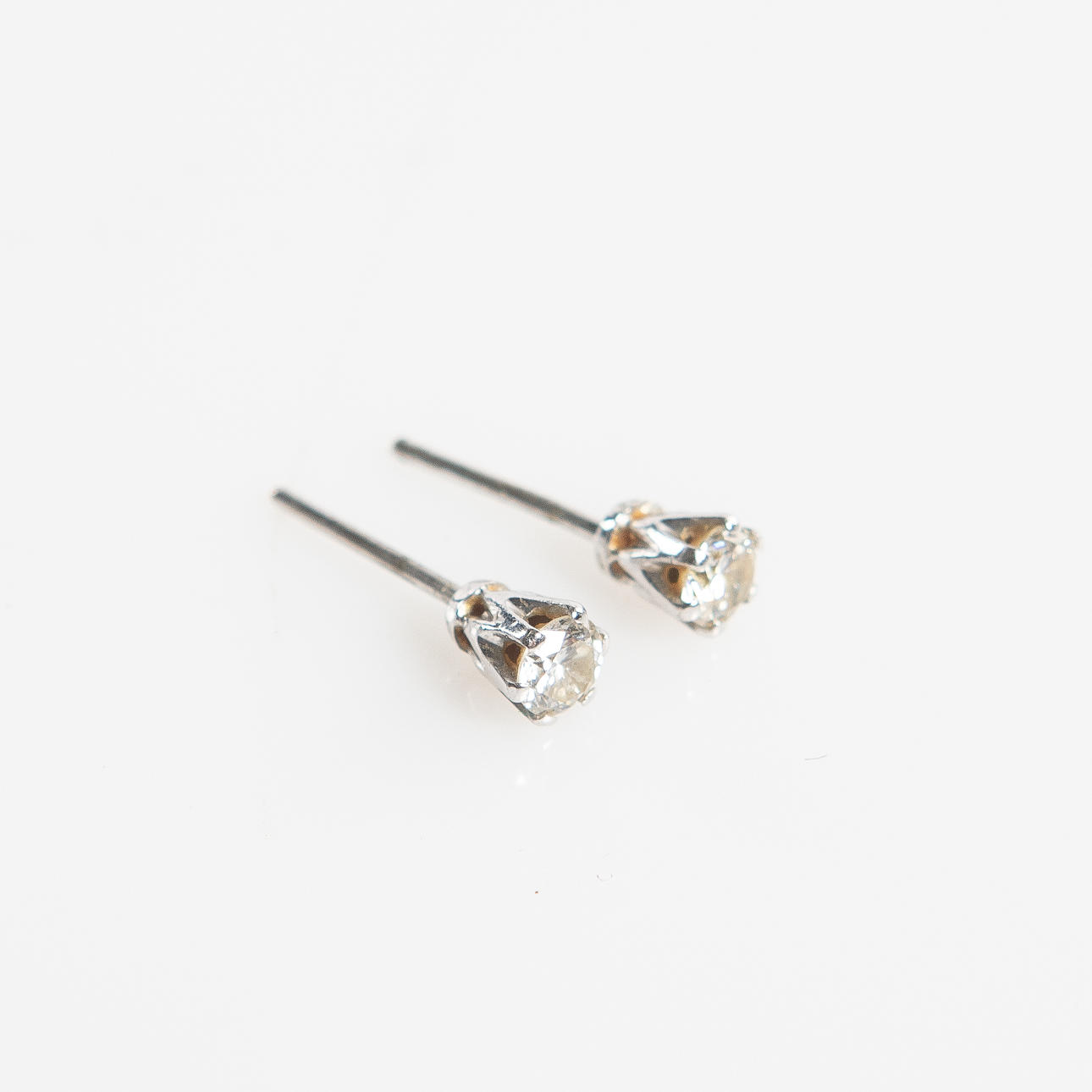 EARRINGS, 1 pair, 18K white gold.