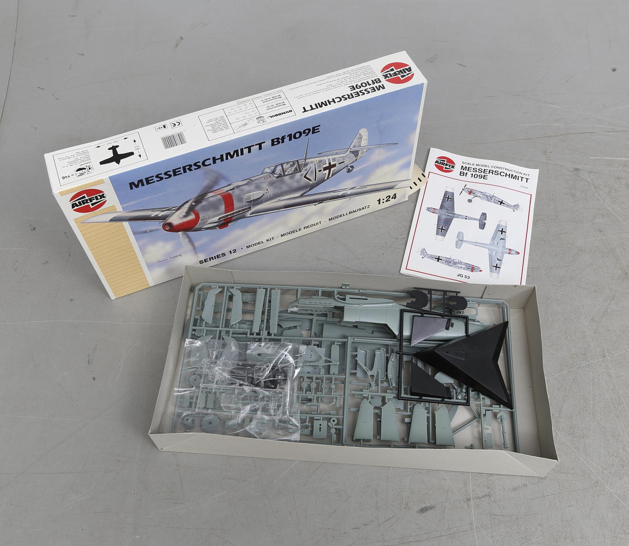 MODEL BUILDING, Messerschmitt Bf109E, Airfix.