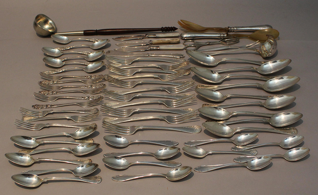 Parti bestick ( 60). Nysliver.