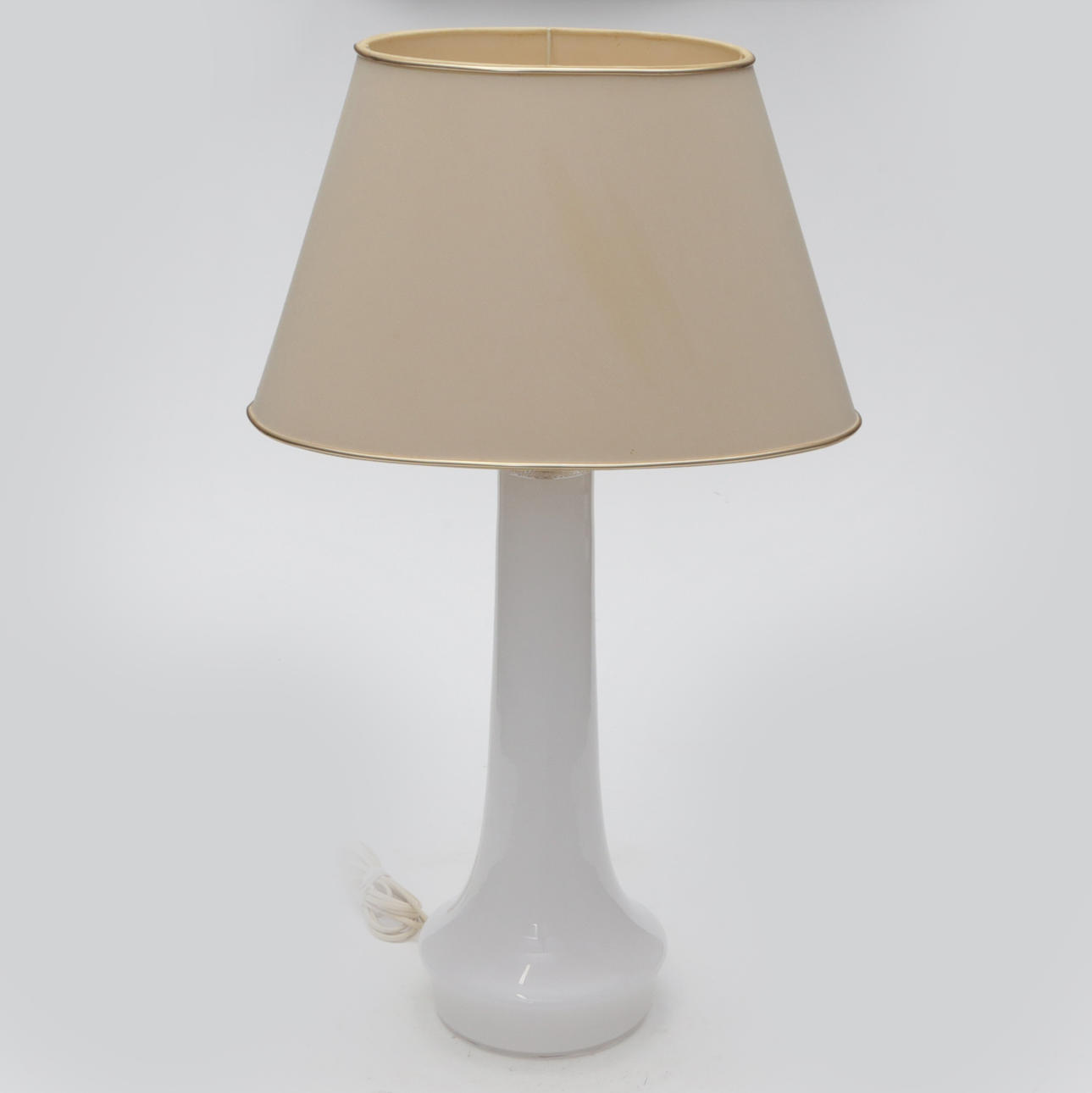 GERT NYSTRÖM. BORDLAMPE, glas.