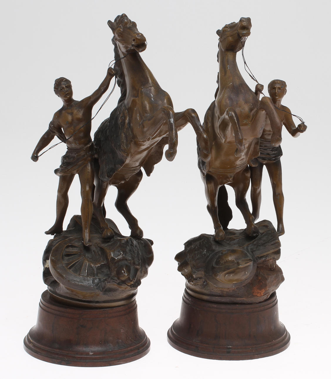 DEKORATIVA SKULPTURER, 2 st, metall, 19/2000-tal.