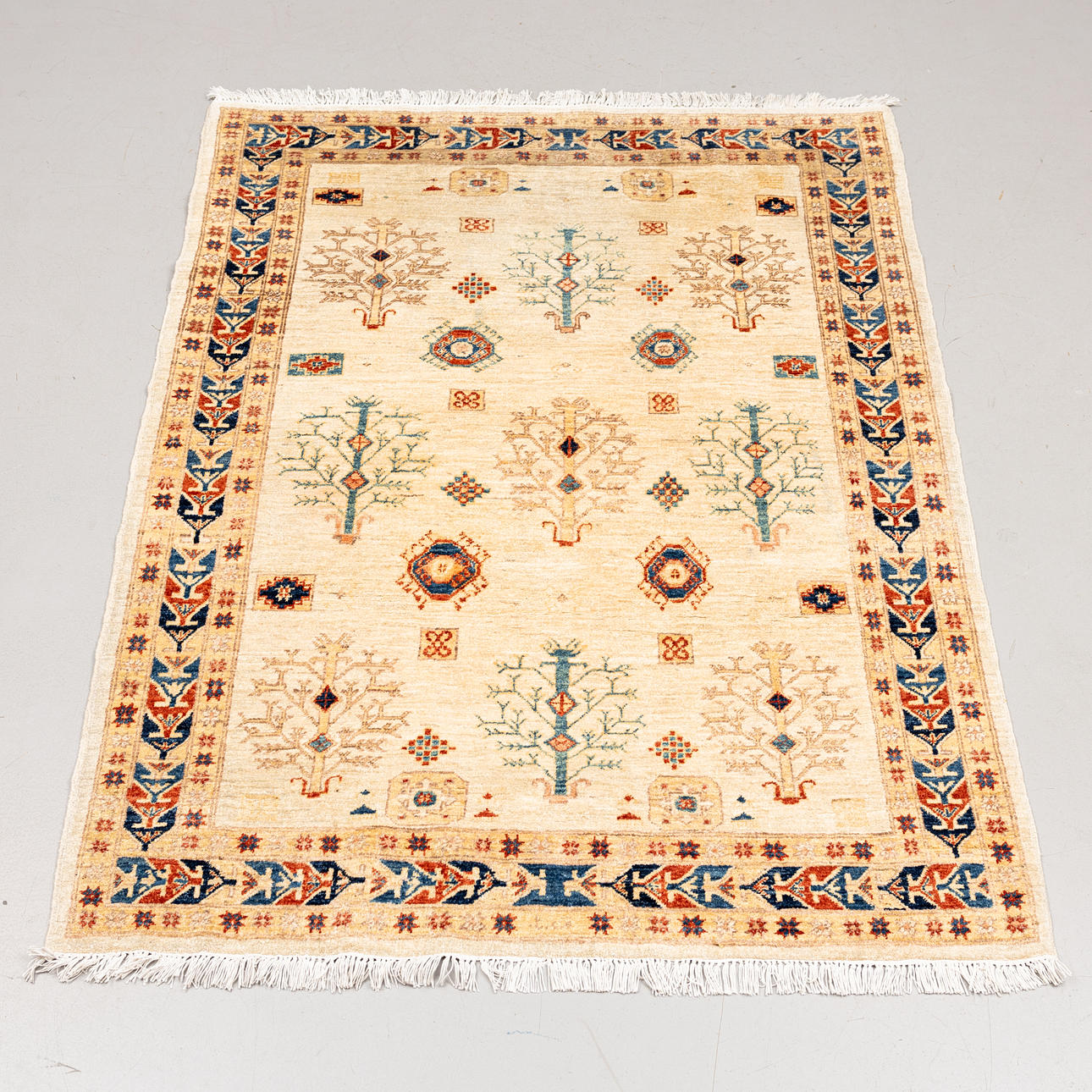 ORIENTMATTA, Ziegler, ca 183 x 137 cm.