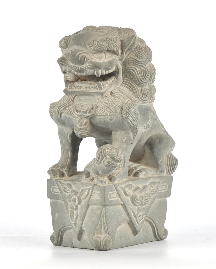 WEIBLICHER FOO-HUND. Guardian lejon med gröngöling. gjuten sten.