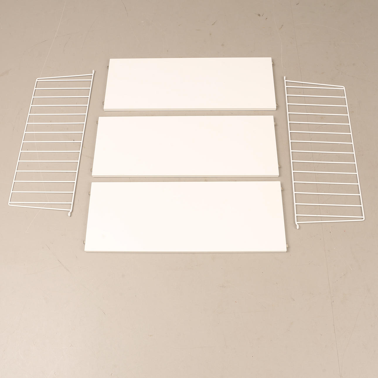 STRING HYLLY, 3 hyllyä.