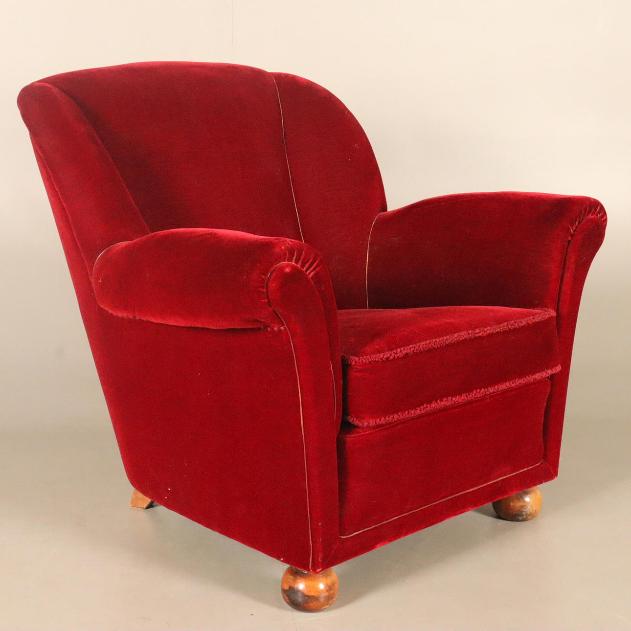 ARMCHAIR circa 1940's.