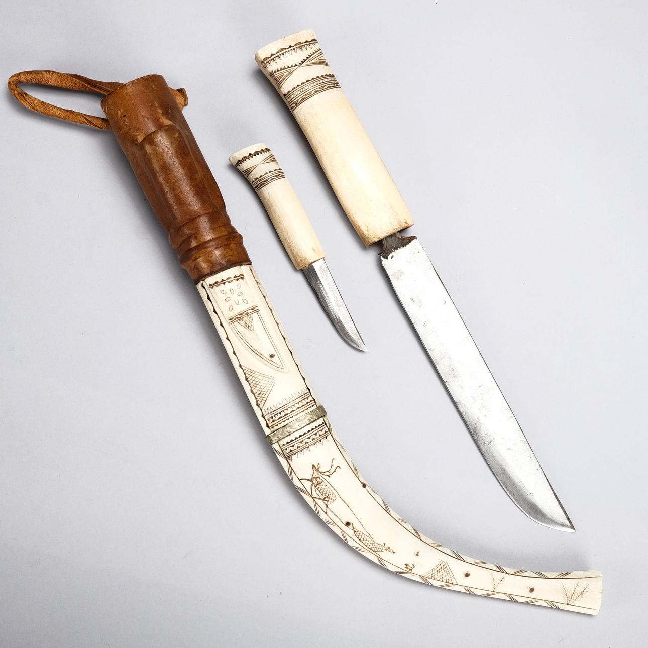 DUBBELKNIV / HUGGARE SAMESLÖJD 1900-TAL.