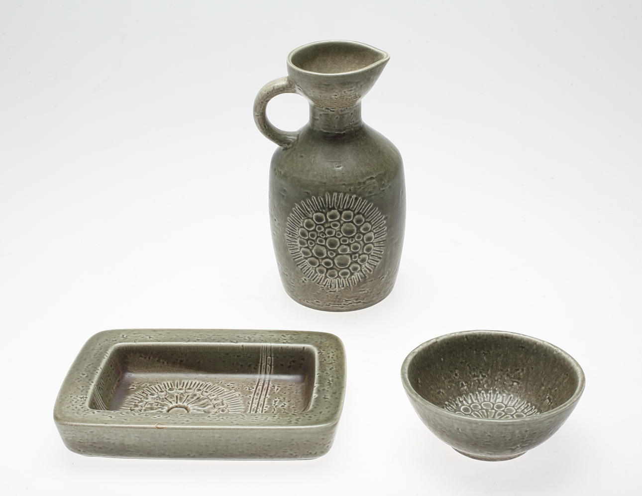 VAS, SKÅL samt FAT, 3 delar, "Zenit", Gunnar Nylund, Rörstrand, 1900-tal.