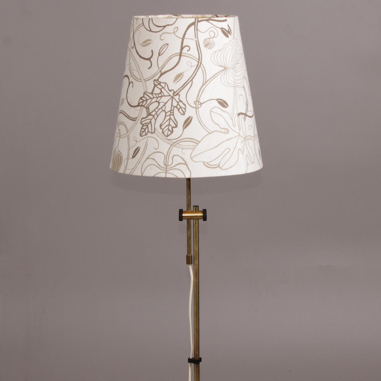 GOLVLAMPA, mässing, "Gemi", Granhaga AB, 1900-talets andra hälft.