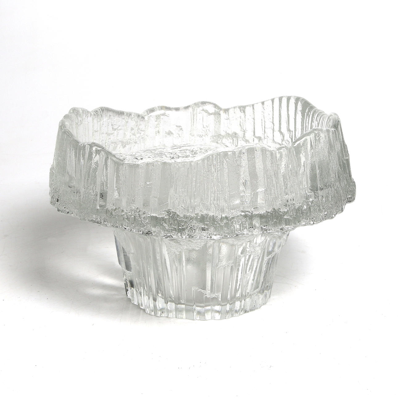 TAPIO WIRKKALA. Skål / vas, "Stellaria", Iittala, Finland, signerad, formgiven 1969.