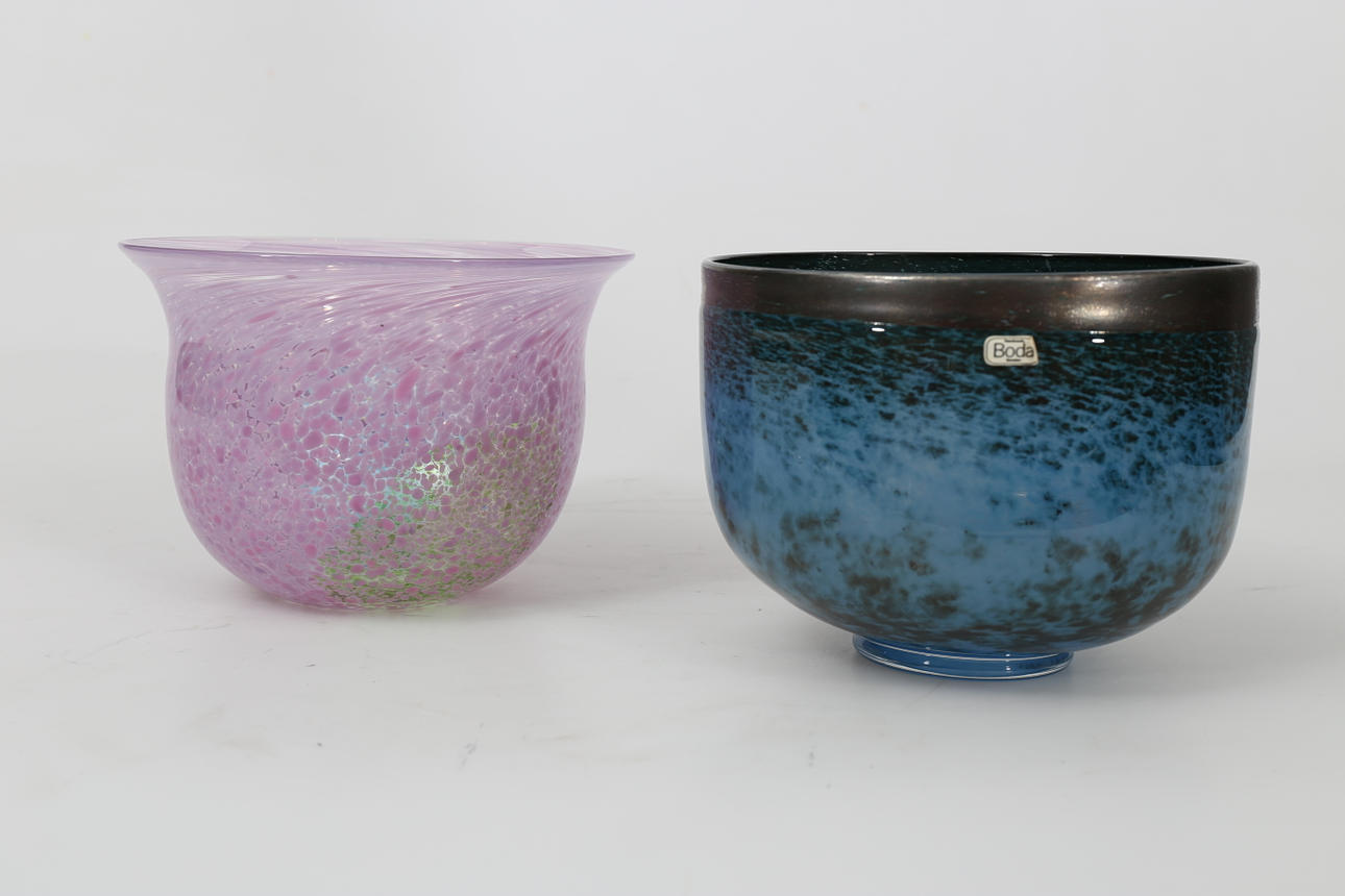 SKÅLAR, glas, 2 stycken, signerade Bertil Vallien och Ulrica Hydman Vallien.