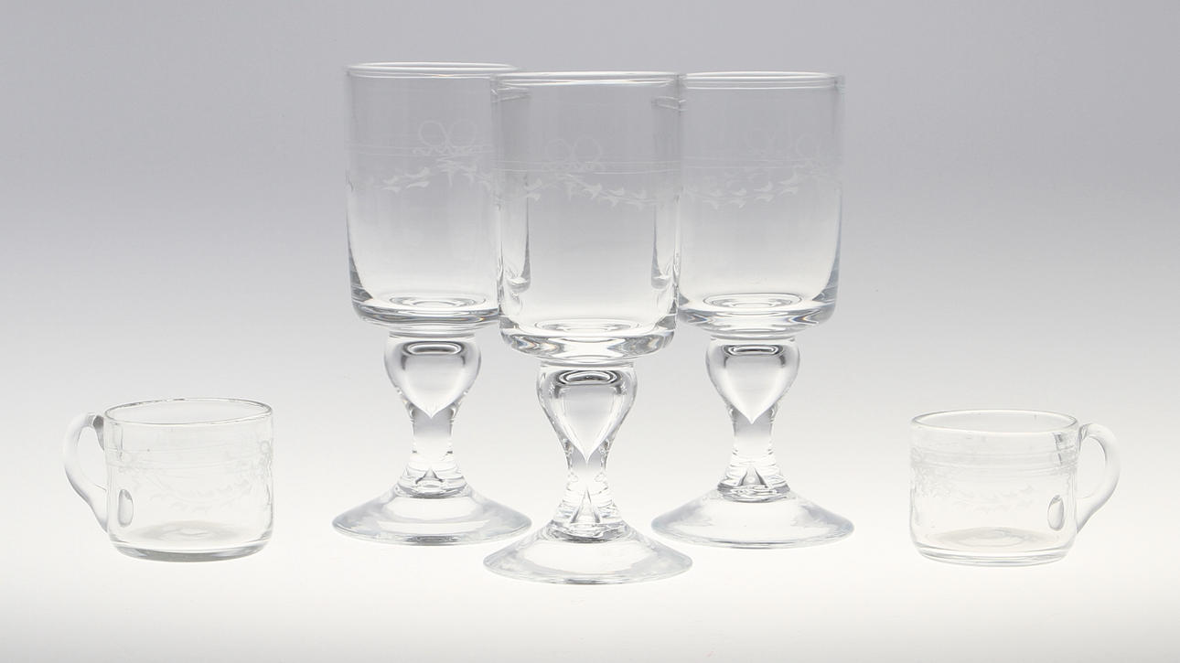 GLASSERVIS, 18 delar.