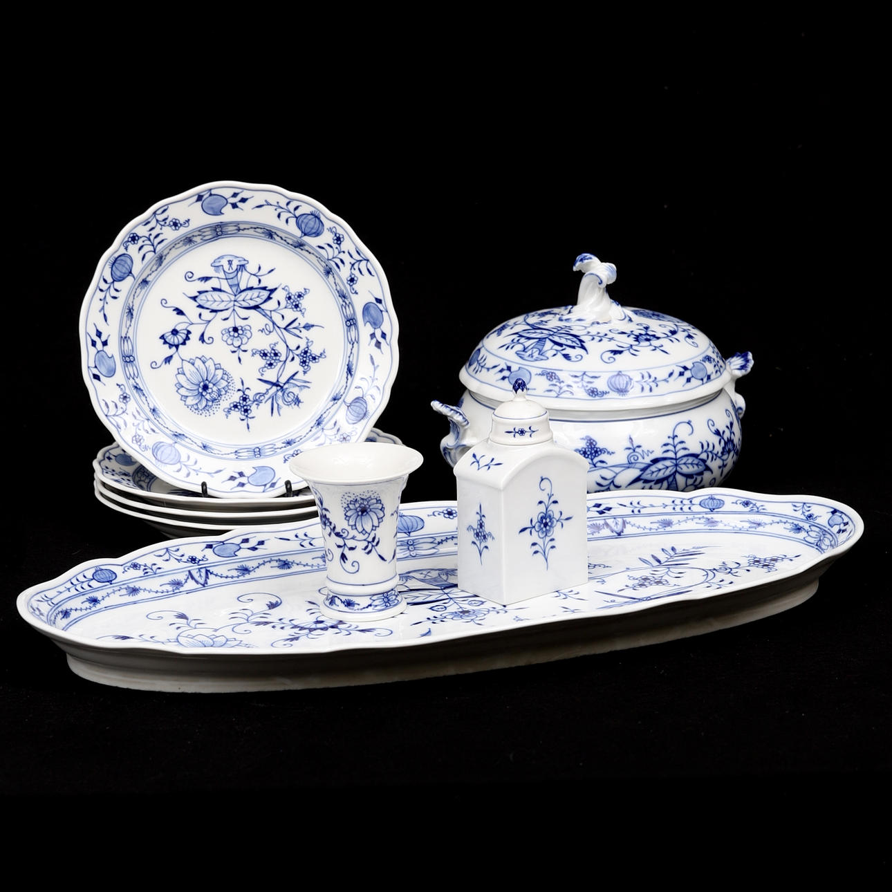 SERVISDELAR, 8 st, "Lökmönstret", Meissen.