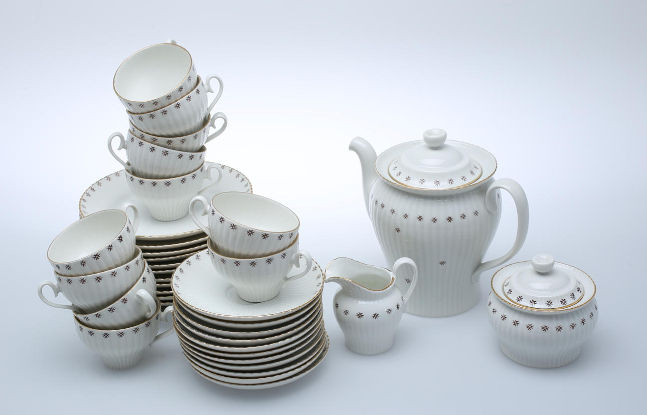 KAFFESERVIS, 26 delar, Arthur Percy, "Casablanca" Karlskrona Porslinsfabrik, 1950-tal.