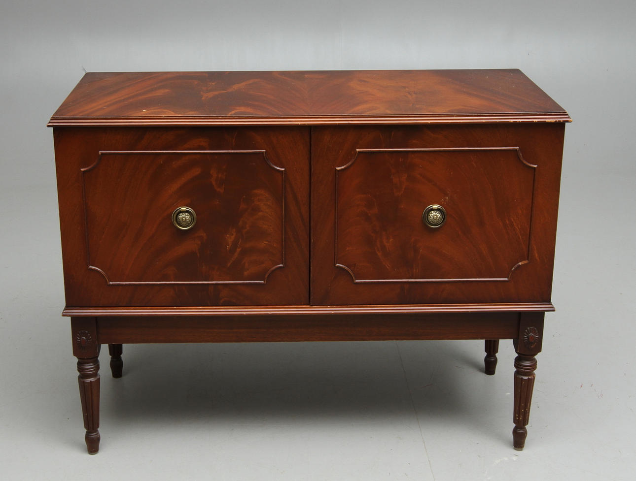 SIDEBOARD, engelsk stil, 1900-tal.