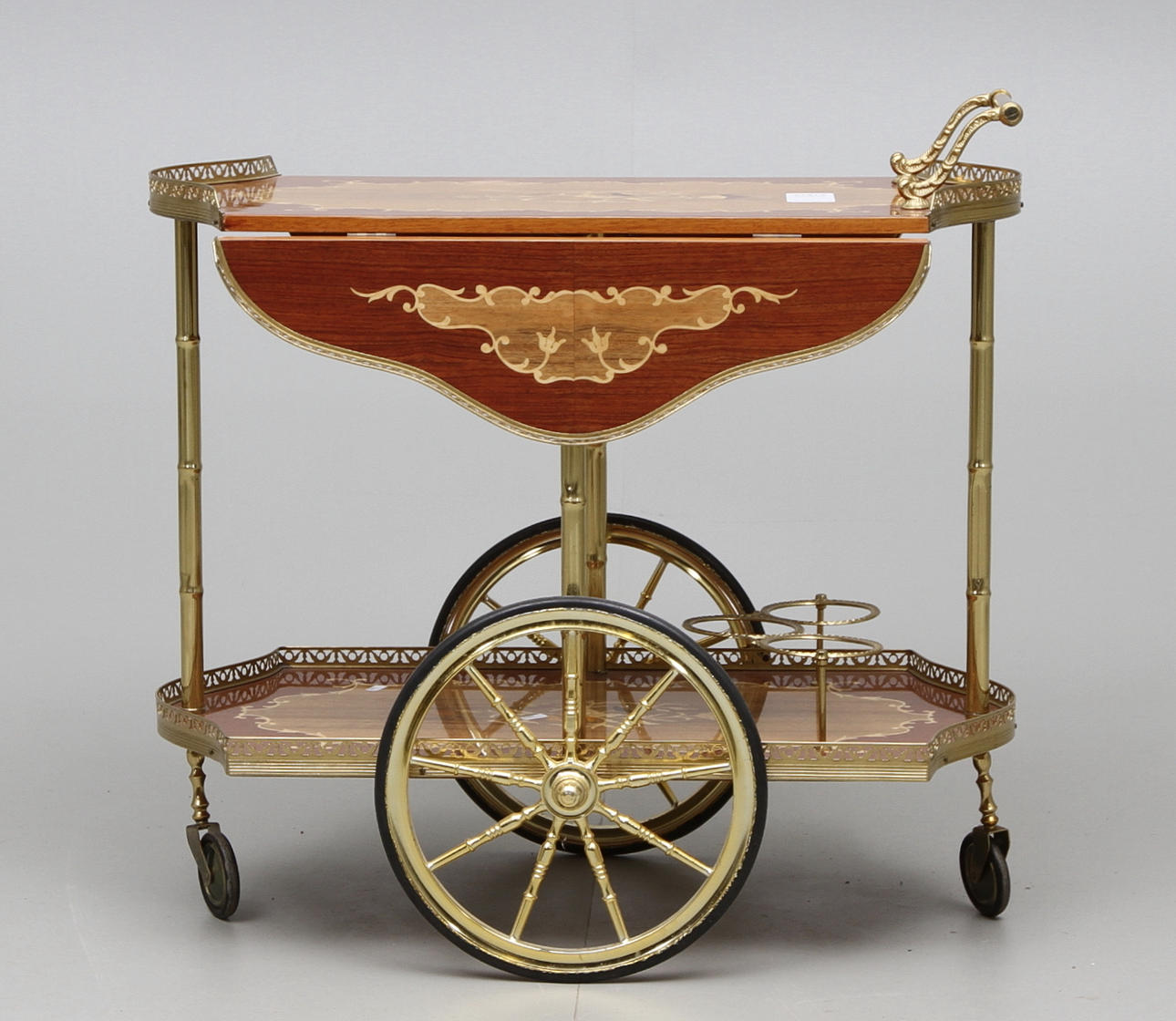 SERVERINGSVAGN, 1900-talets andra hälft.