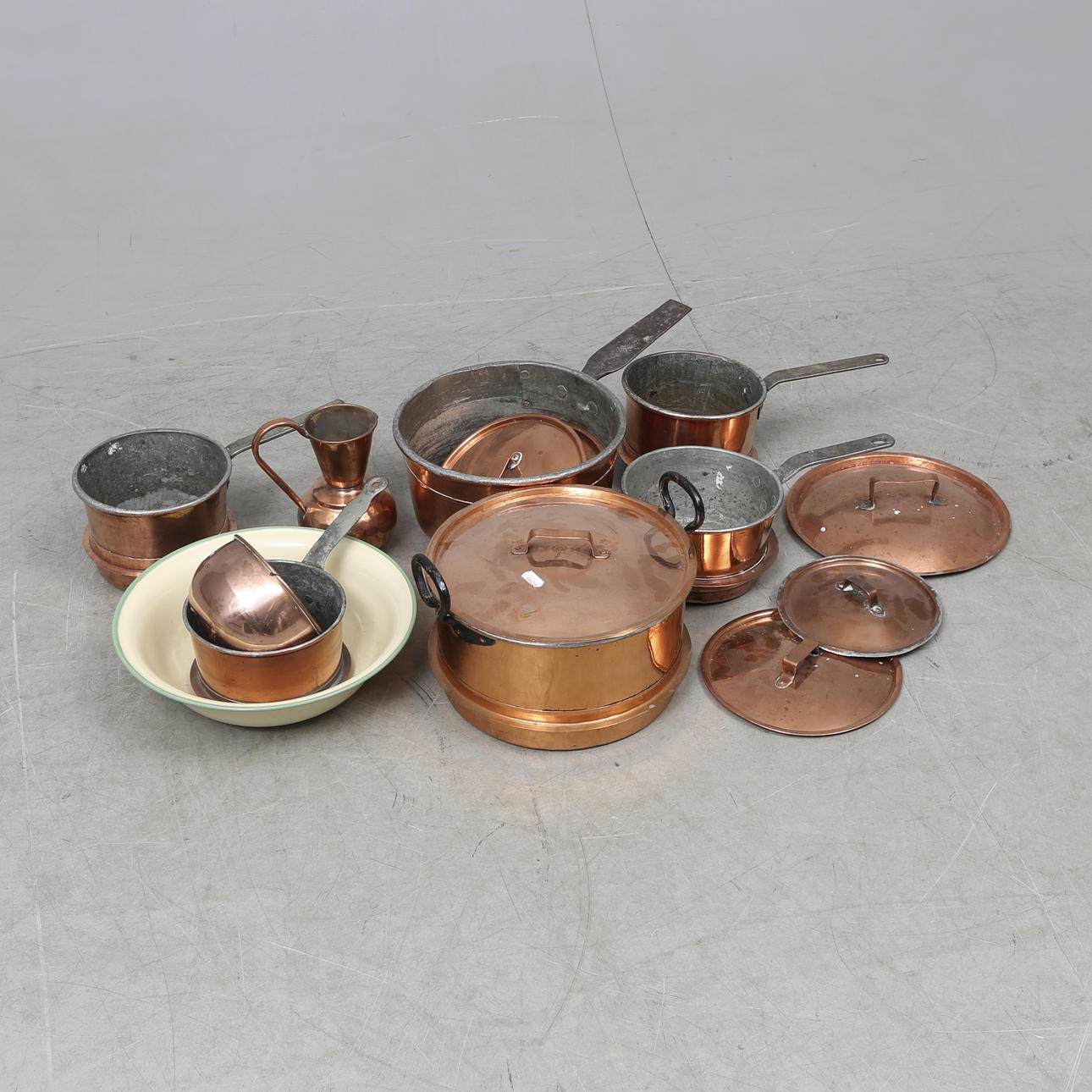 KOPPARFÖREMÅL, 1800-1900-tal.