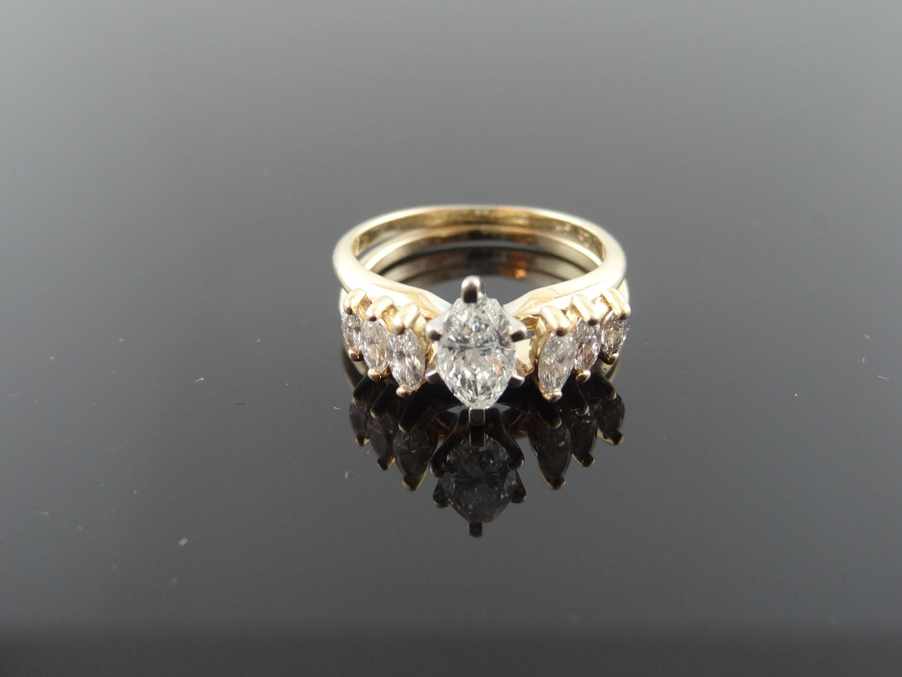 MARQUE DOUBLE DIAMANT RING SET 0,90cts 14k guld.