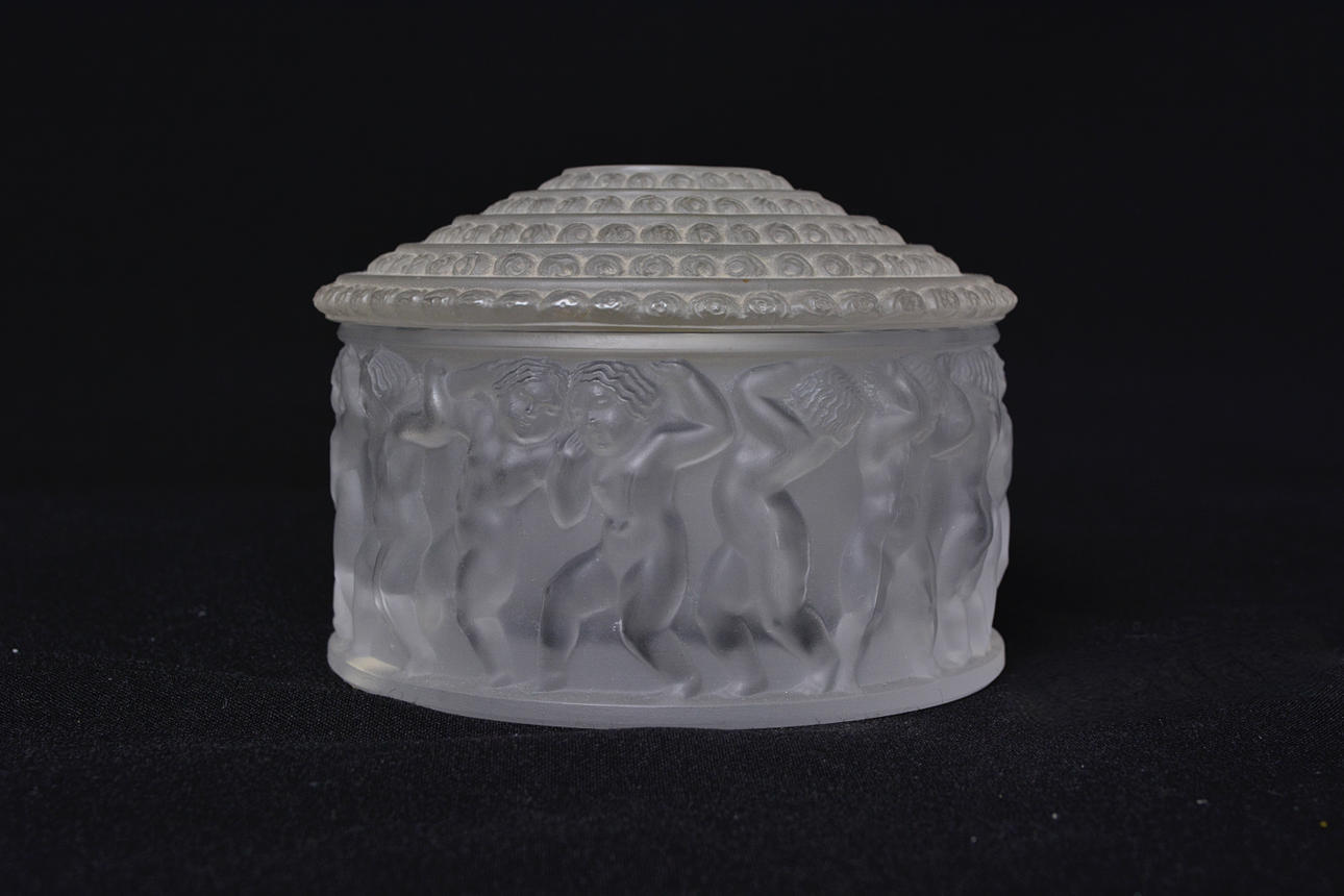 LOCKDOSA, glas, Lalique, Frankrike.