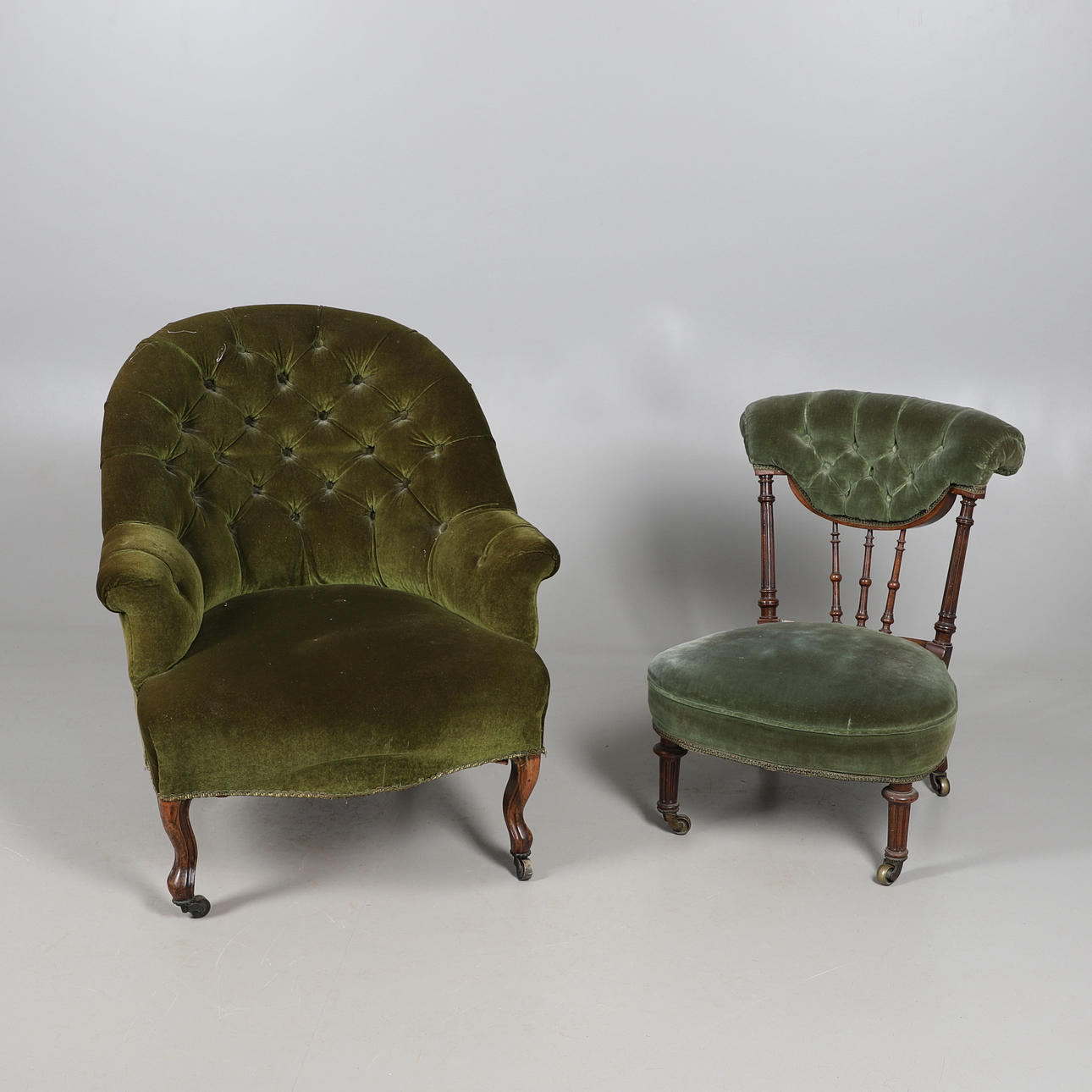 VICTORIAN BUTTON BACK ARMCHAIR & BEDROOM CHAIR.