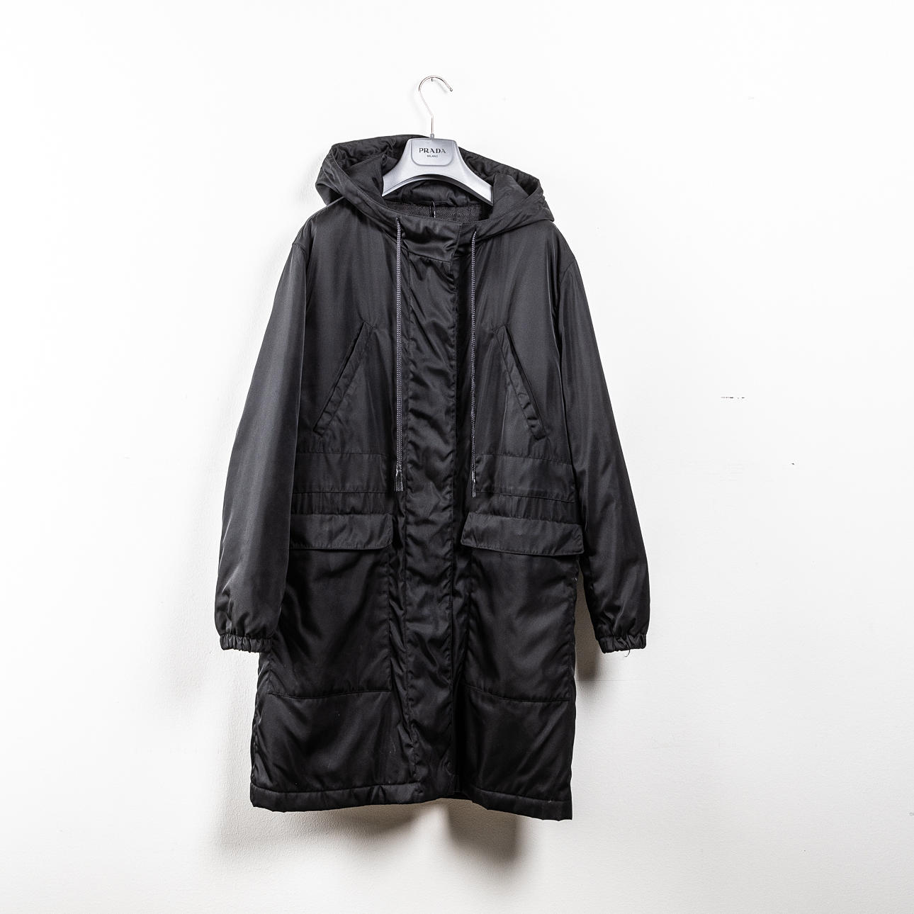 PRADA, Vinterjacka, Parkas, år 2009, storlek IT44 (EU40).