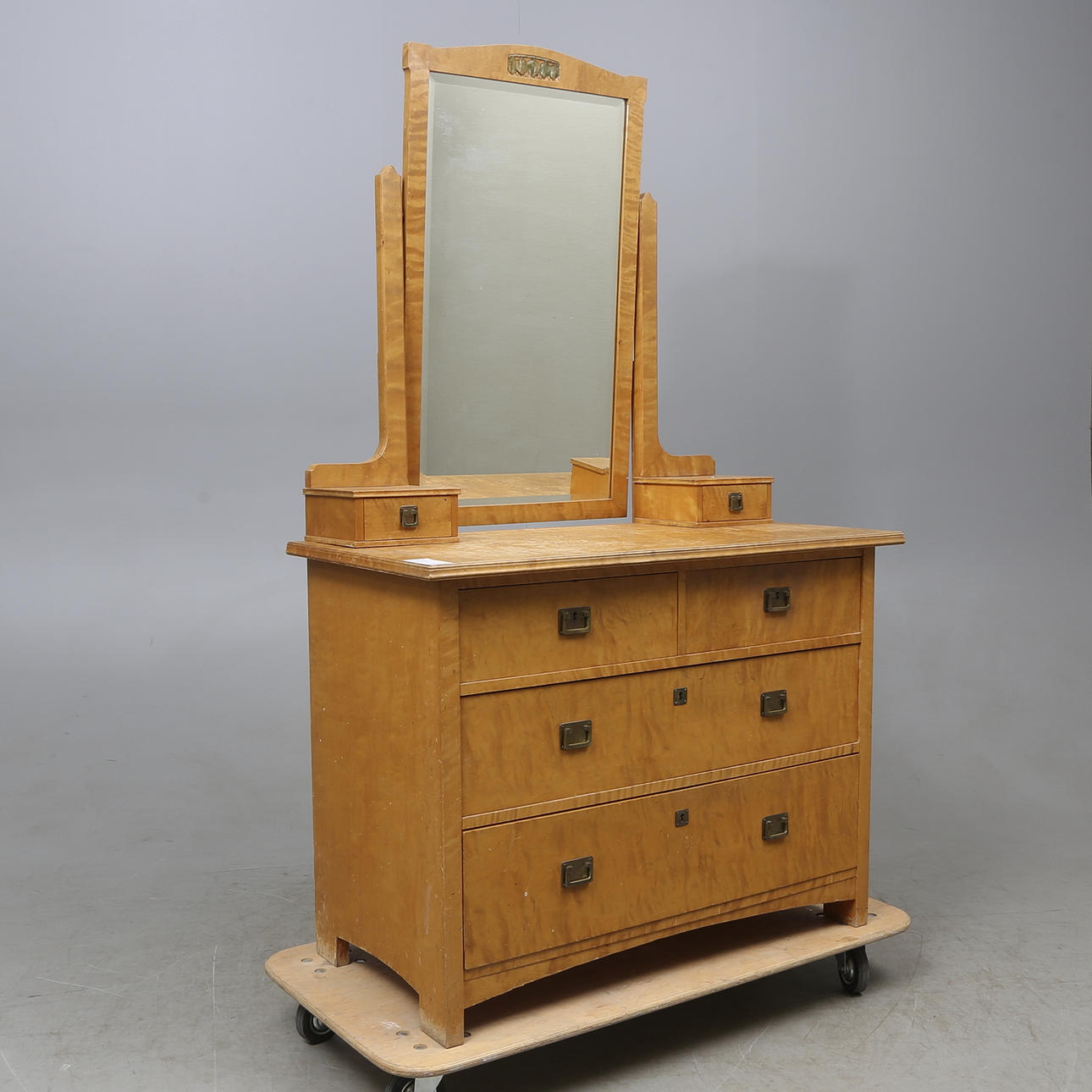 SPEGELBYRÅ, björk. 1900-talets första hälft.