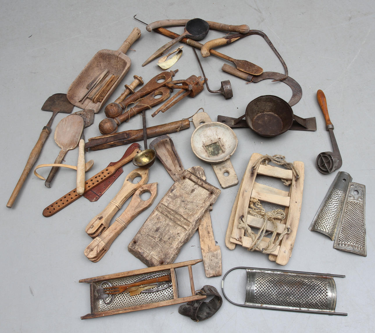 PARTI DIVERSE ALLMOGE, 1800/1900-tal.