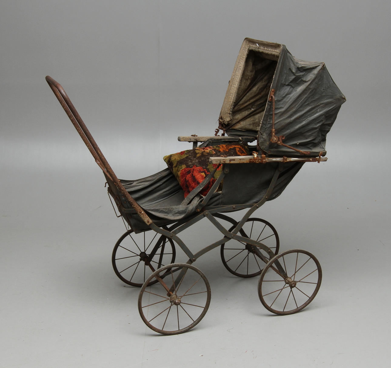 BARNVAGN, 1900-talets första hälft.