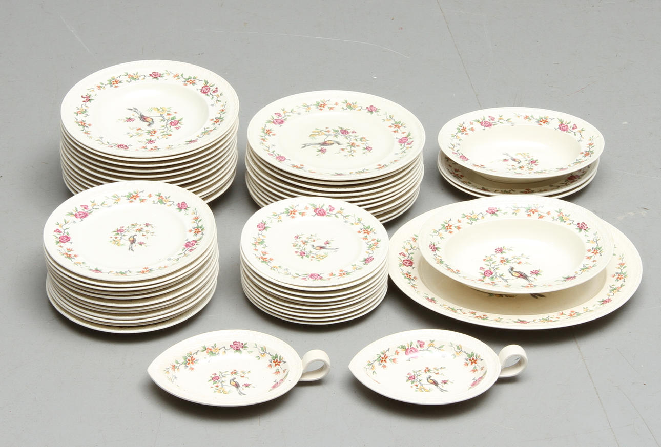 MATSERVIS, 52 delar, "Paris" Upsala-Ekeby Gefle.