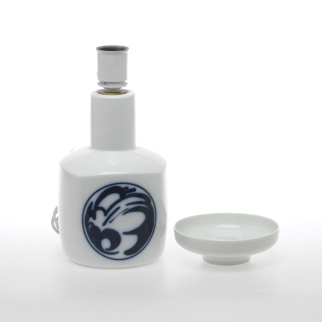 BORDSLAMPA samt SKÅL, porslin, Bing & Gröndahl, Danmark.