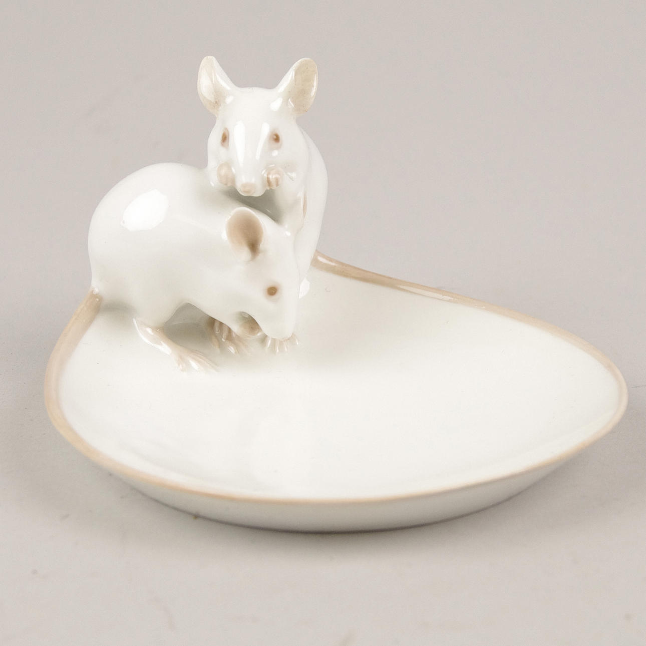 FAT, porslin, Bing & Gröndahl.