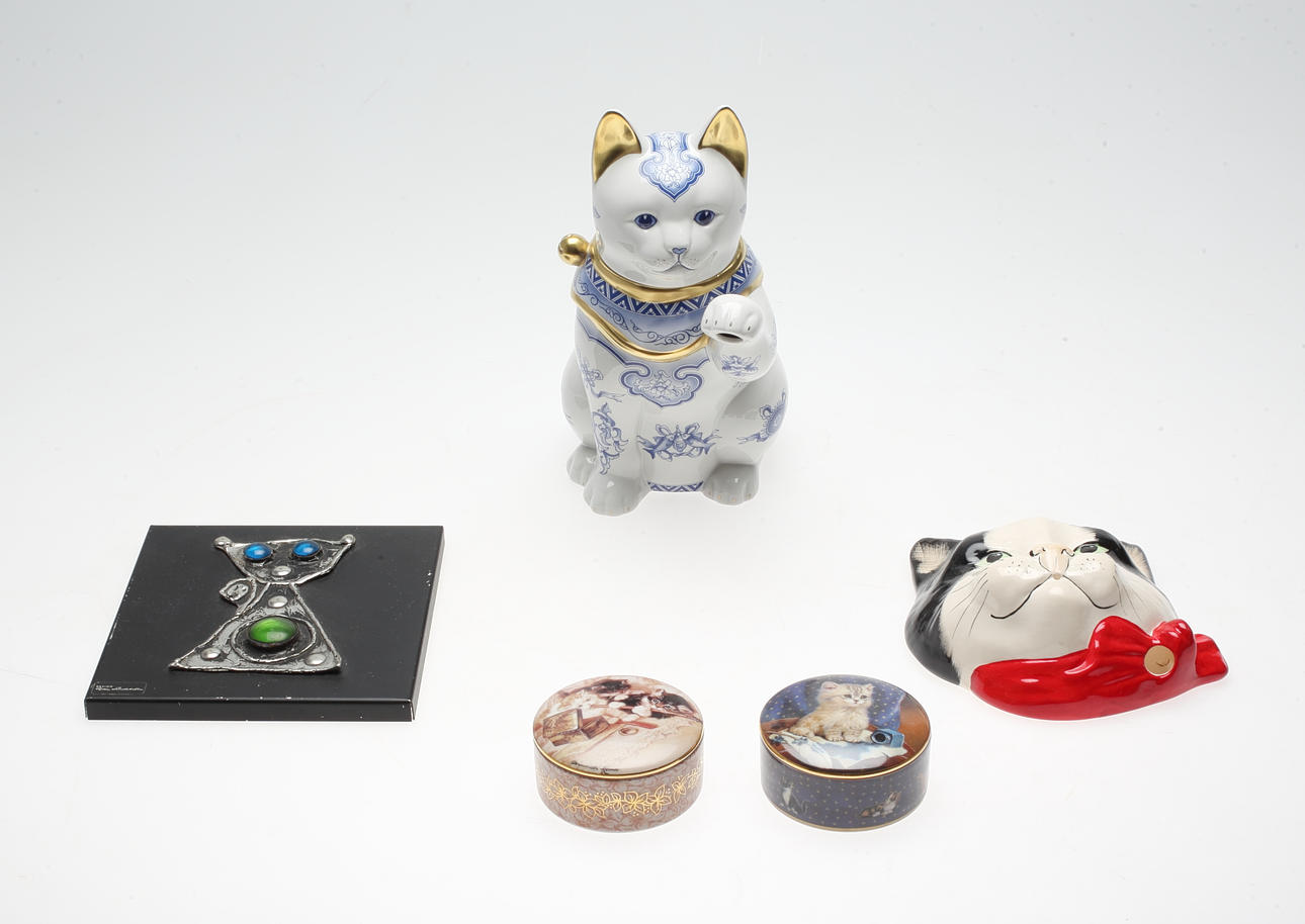 KATTER, 5 st, porslin och keramik, 19/2000-tal.