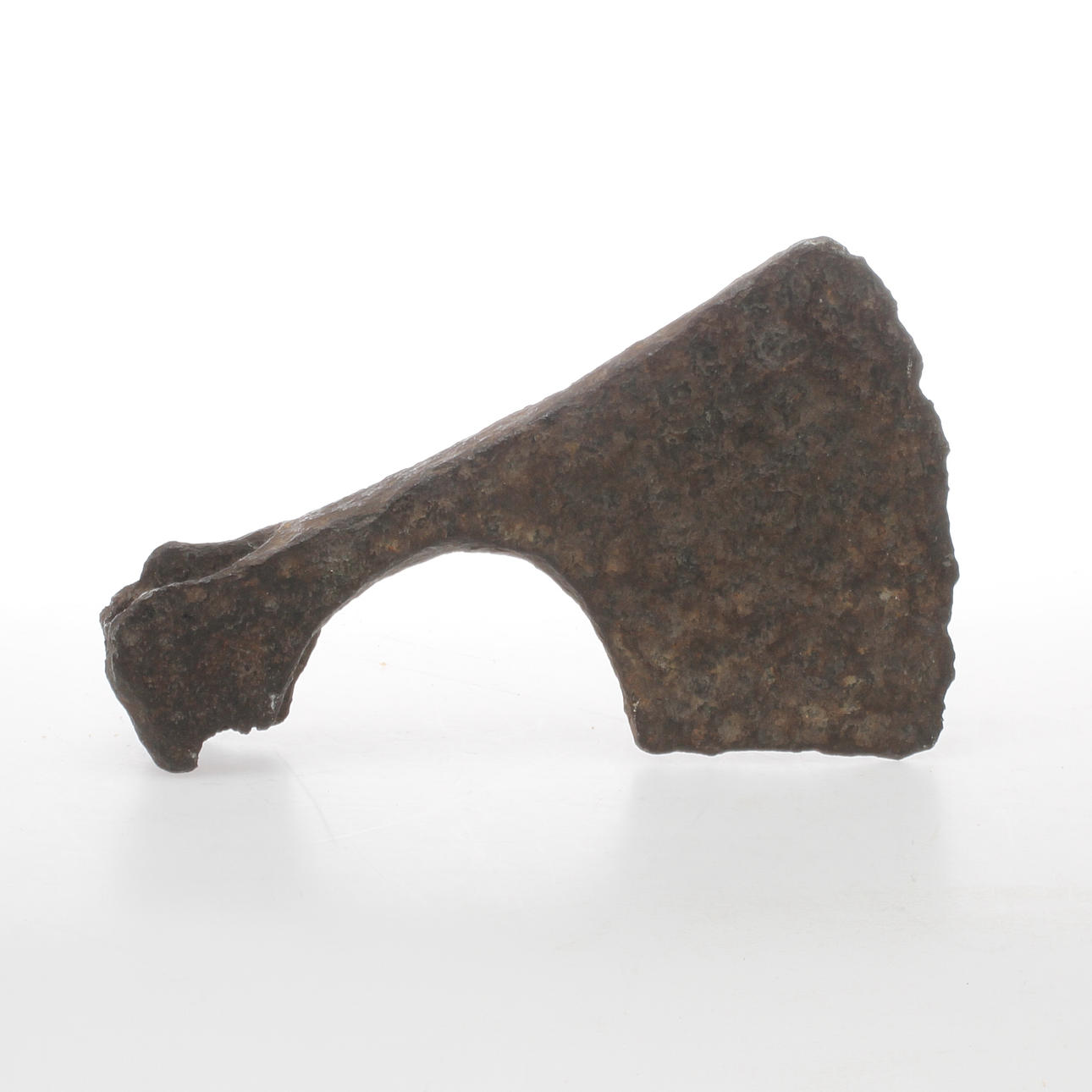 YXA, järn, sk skäggyxa.