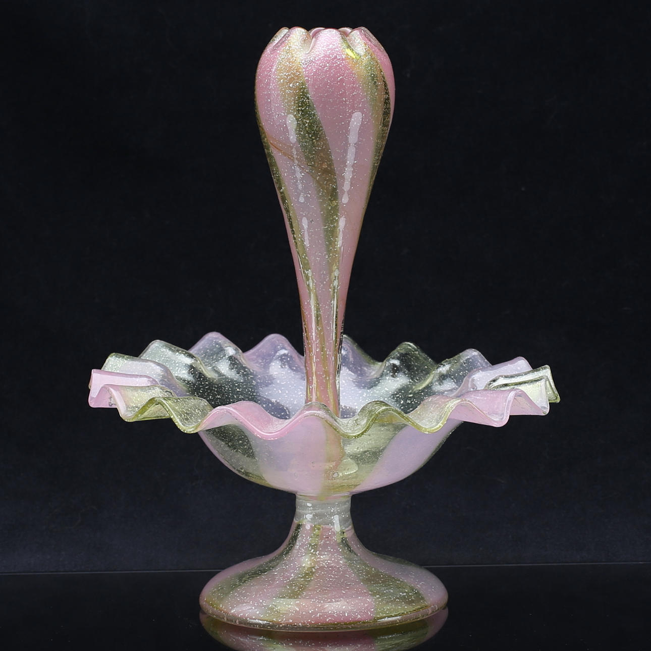 STRUTSKÅL, glas, 1900-tal.