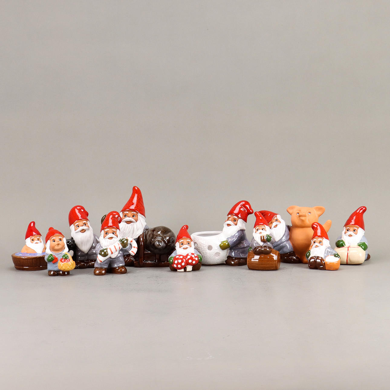 TOMTEFIGURINES Rolf Berg, 11 pieces.