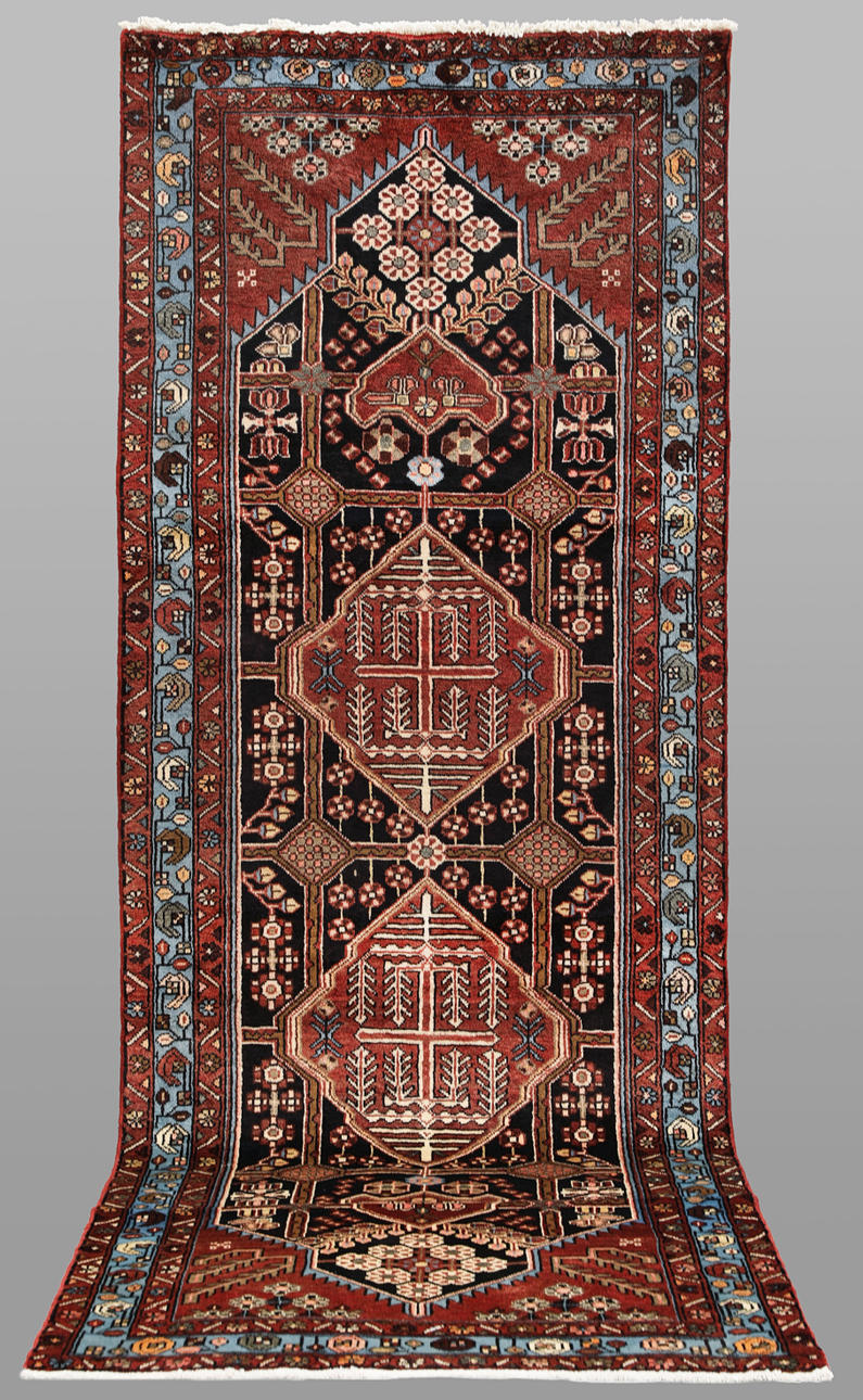 ORIENT CARPET. Hamadan, gallery model, 298 x 112 cm.