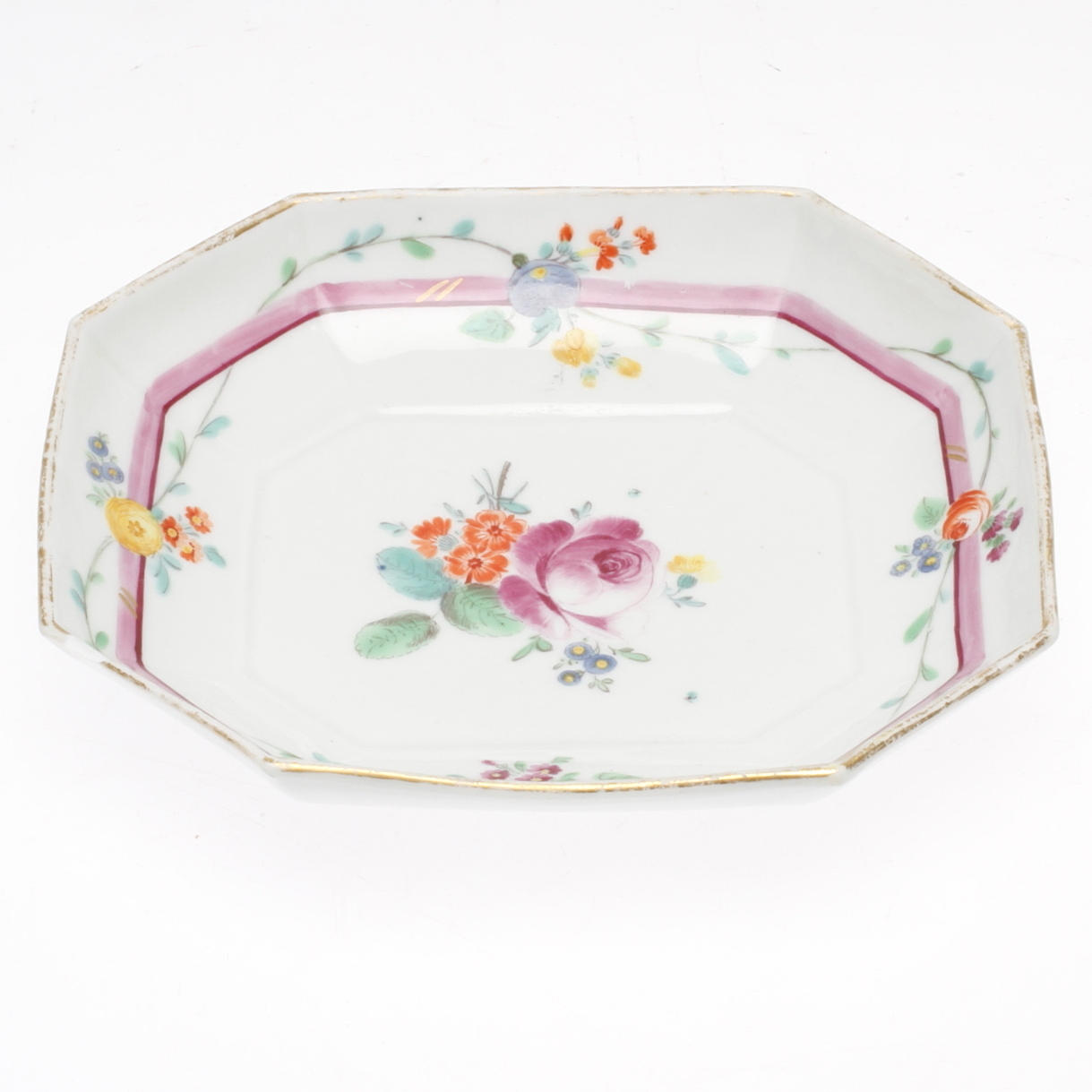 FAT, porslin, meissenliknande stämpel, 1700/1800-tal.