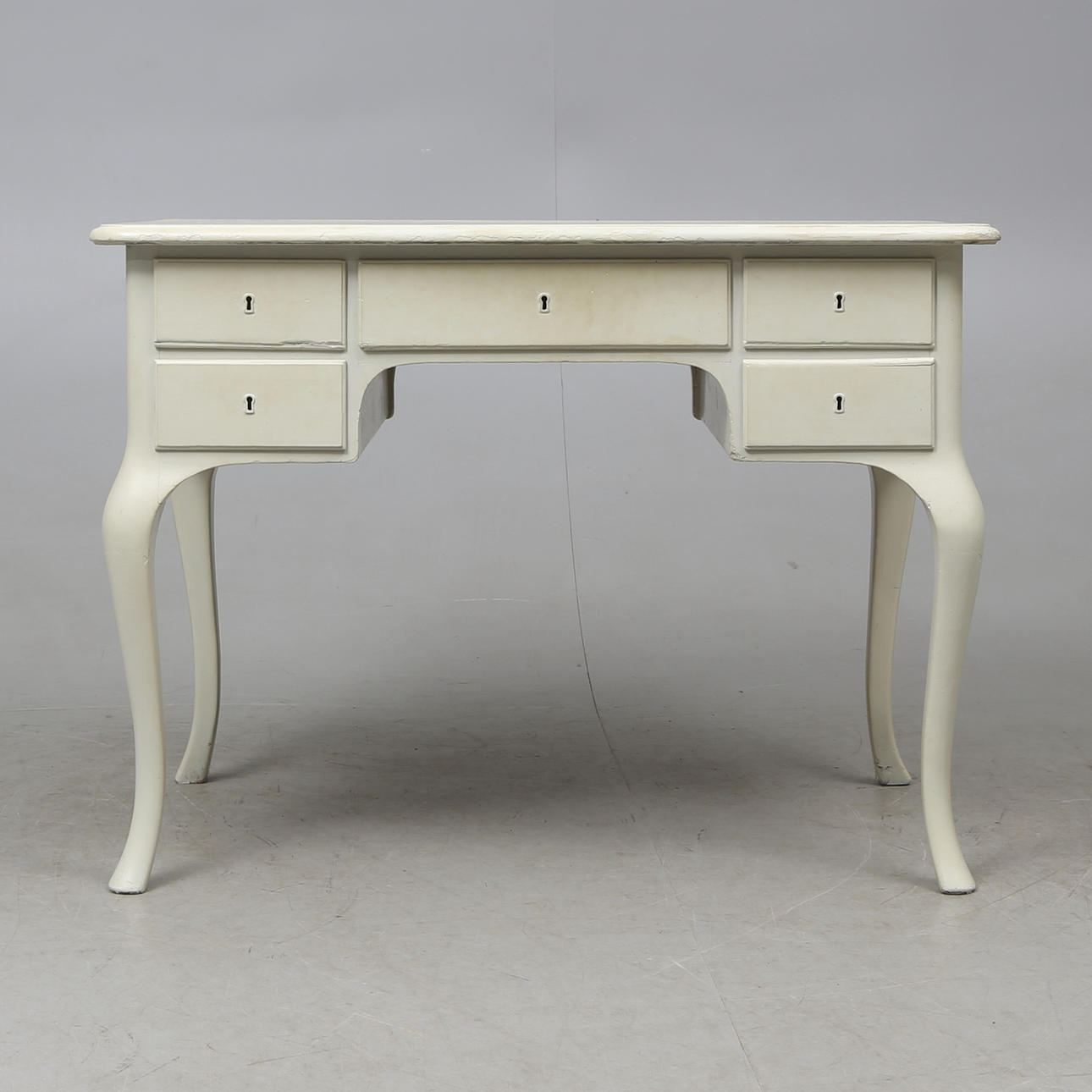 SKRIVBORD, rokokostil, 1900-talets första hälft.