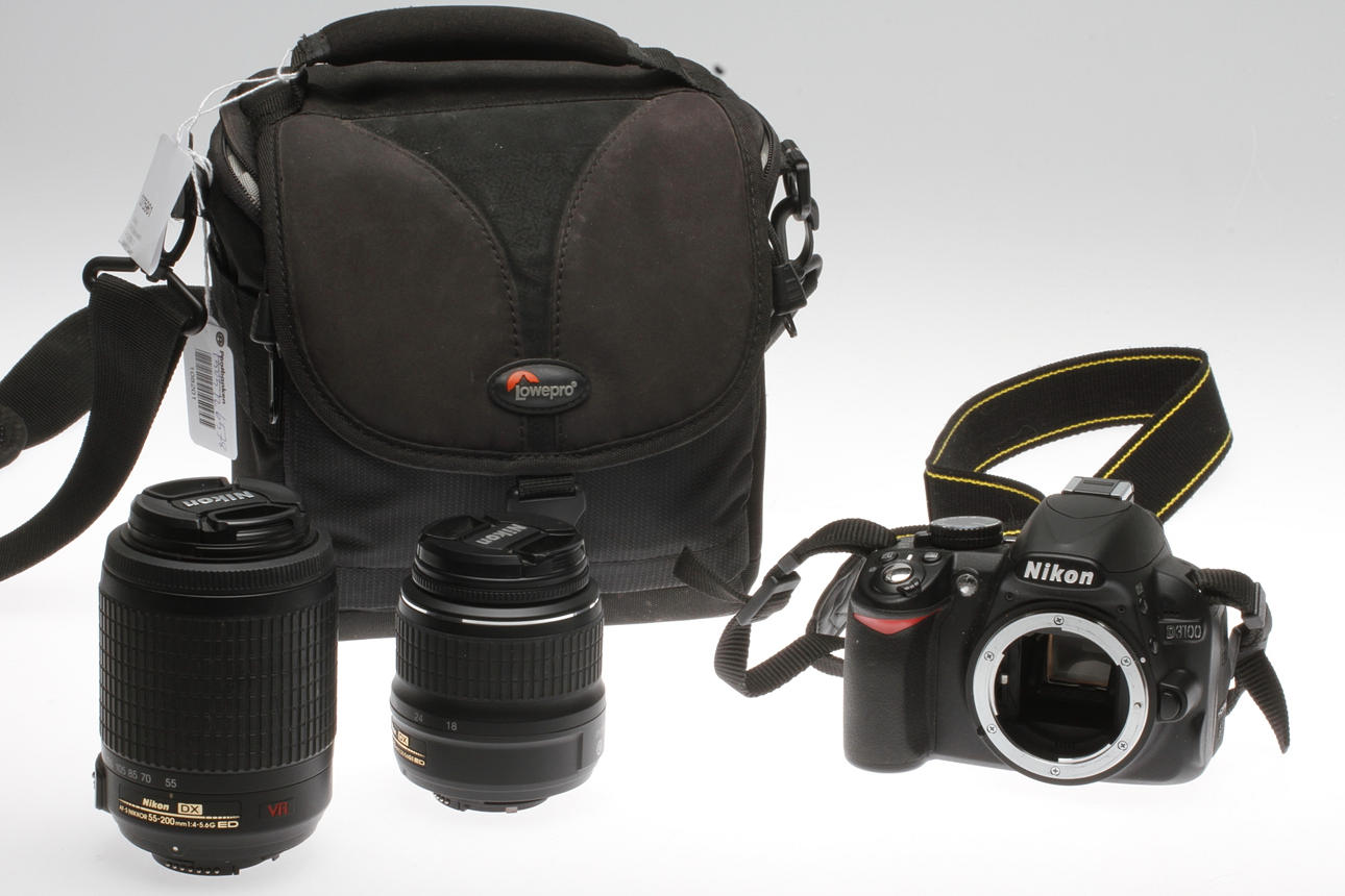 DIGITAL SYSTEMKAMERA, D3100, 2 objektiv, Nikon .