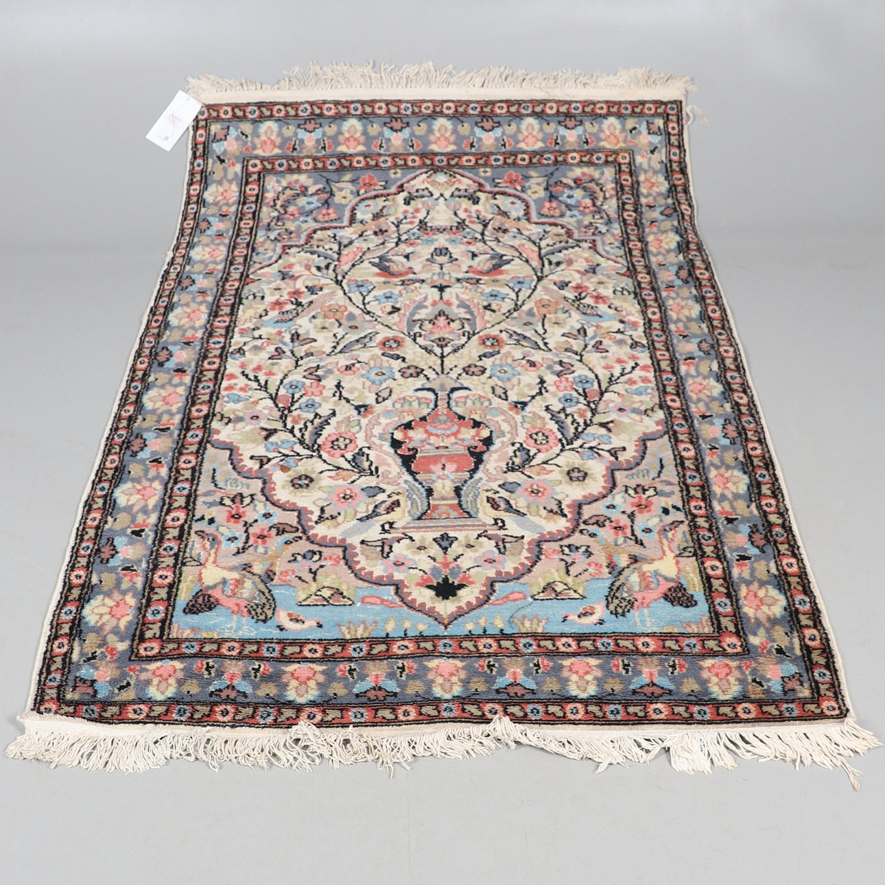 EIN INDISCHER SEIDENTEPPICH.