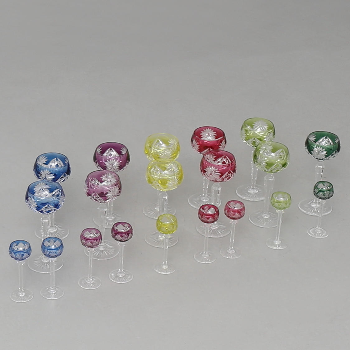 GLASSERVISDELAR, 20 st. Kristall 1900-talets mitt.