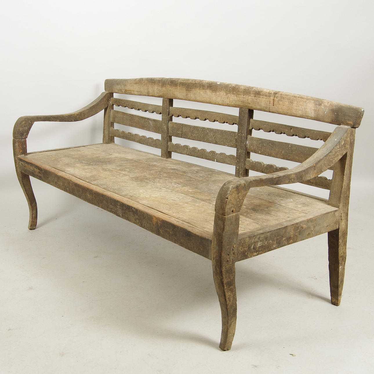 BÄNK, trä, samtida.