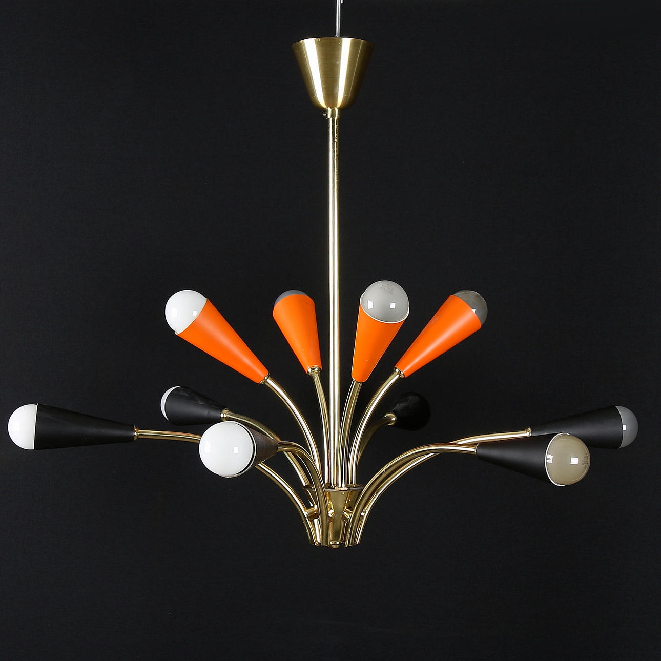 TAKLAMPA, mässing. 1950-tal.