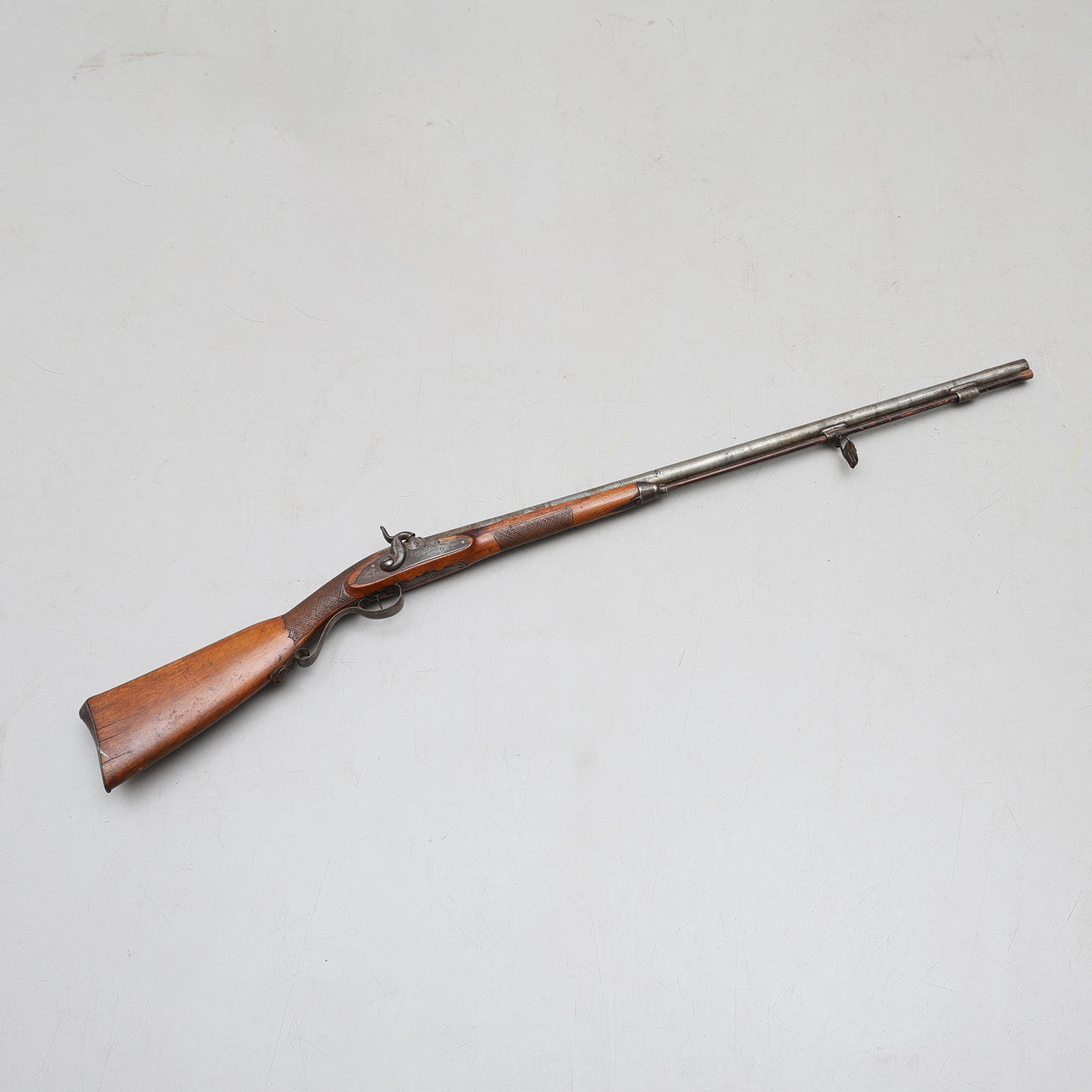 A FIRST HALF OF THE 19TH CENTURY BATTLE-LOCK RIFLE, NORTHERN EUROPE ...