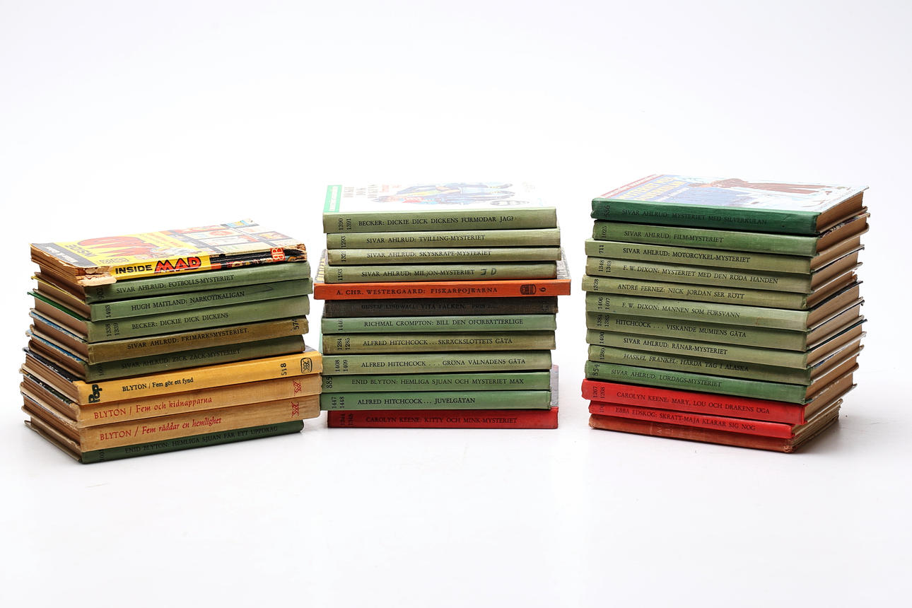 BÖCKER, bl.a. B.Wahlströms Ungdomsböcker.