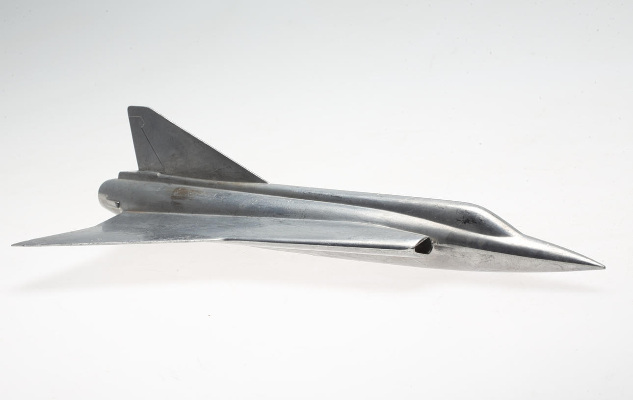 FLYGPLANSMODELL, "J 35 Draken", metall.